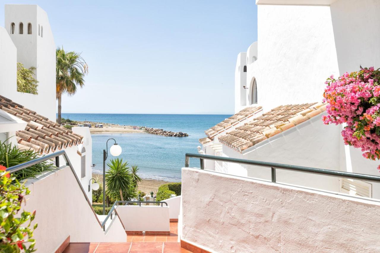 Front Sea View Penthouse Apartment Estepona Exterior photo