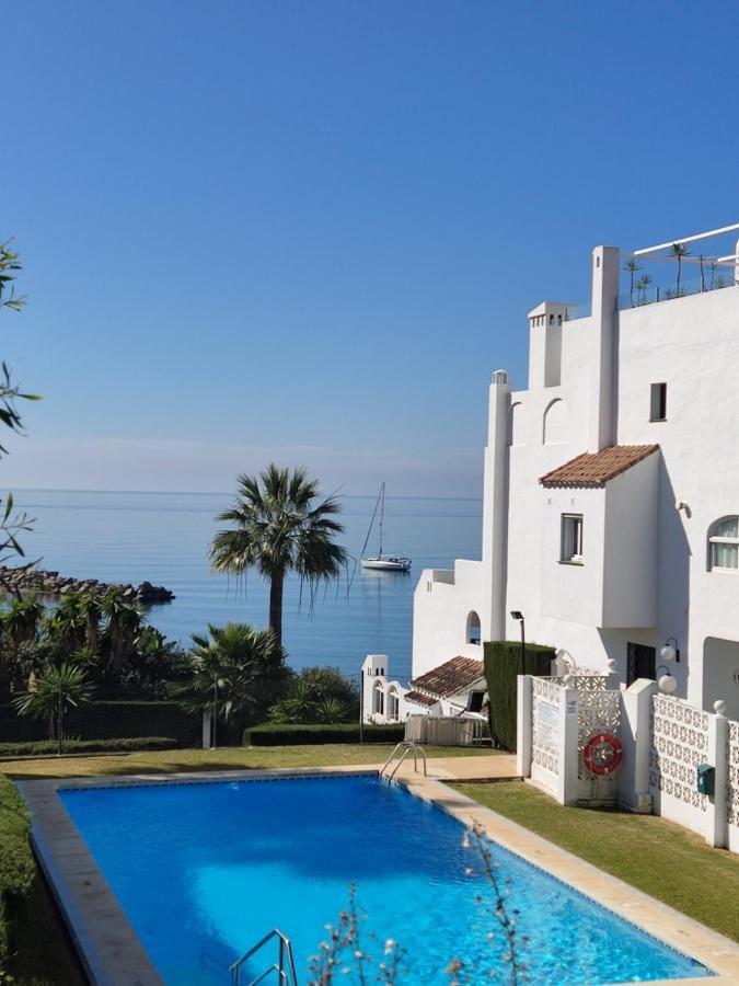 Front Sea View Penthouse Apartment Estepona Exterior photo